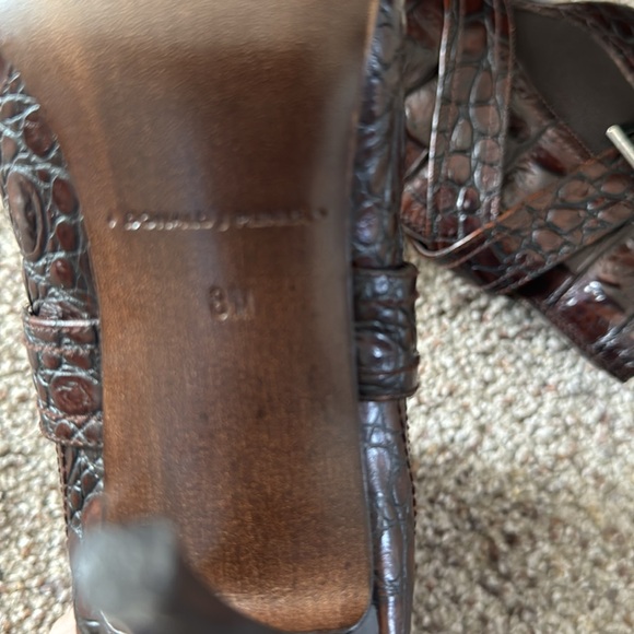 Donald J Pliner Heeled Ankle Boots - Picture 5 of 9